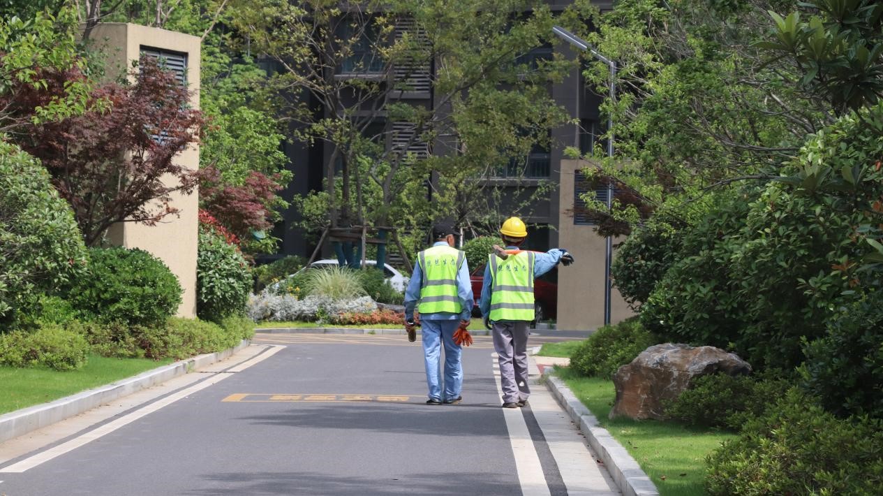 “生涯惬意，服务中意” 葛塘西片区地块保险房交付回访业主这样说